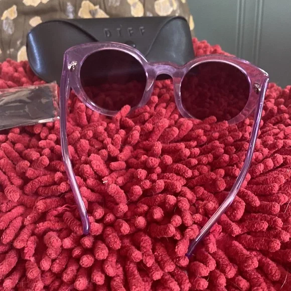 DIFF Luna Polarized Purple Sunnies (NWT) - Picture 6 of 7